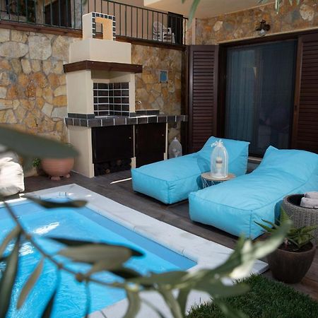 Dandy Villas Nea Roda - Melodic Waves - Private - Pool - Parking - Cellar Екстериор снимка