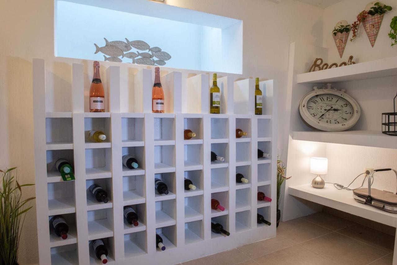 Dandy Villas Nea Roda - Melodic Waves - Private - Pool - Parking - Cellar Екстериор снимка