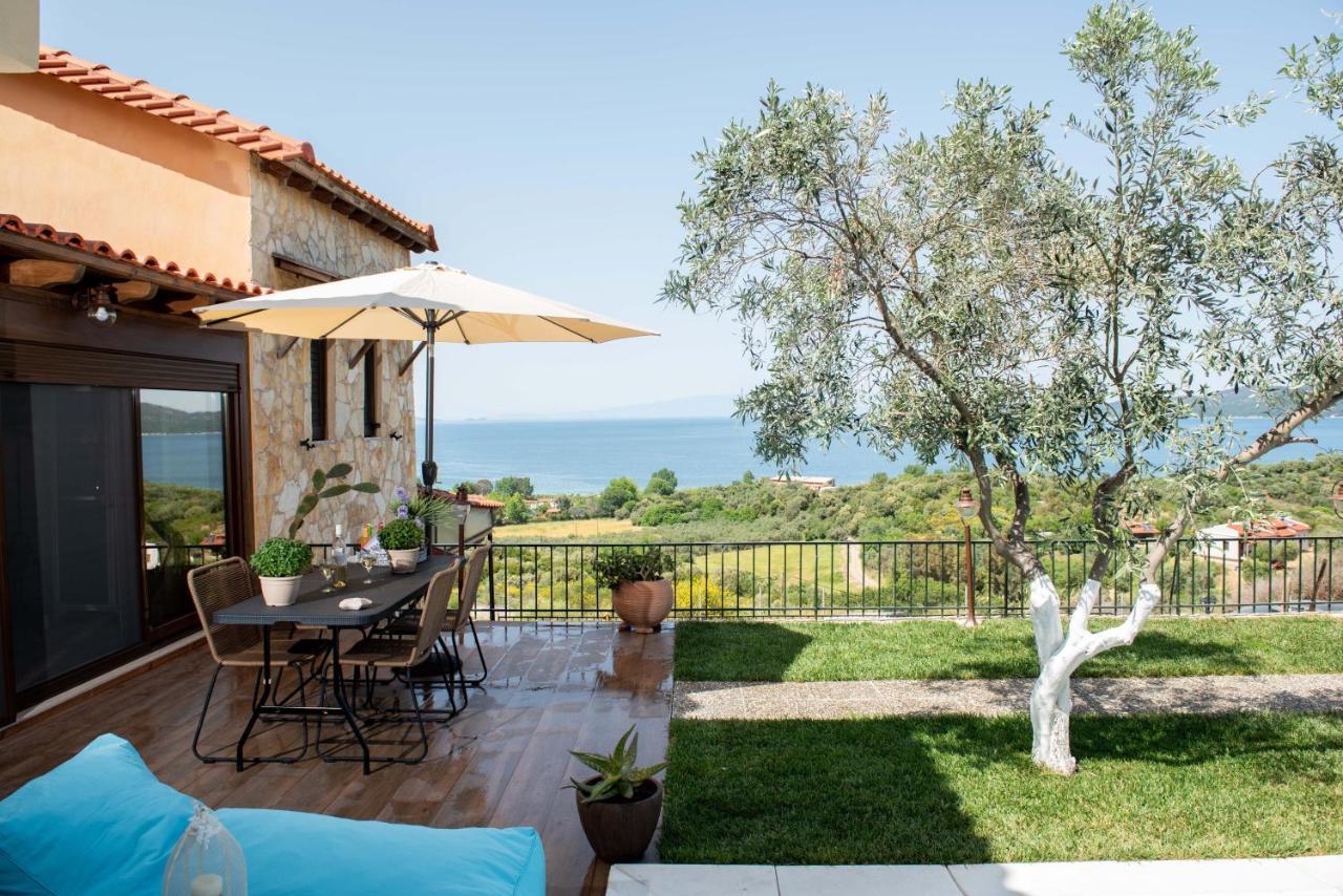 Dandy Villas Nea Roda - Melodic Waves - Private - Pool - Parking - Cellar Екстериор снимка