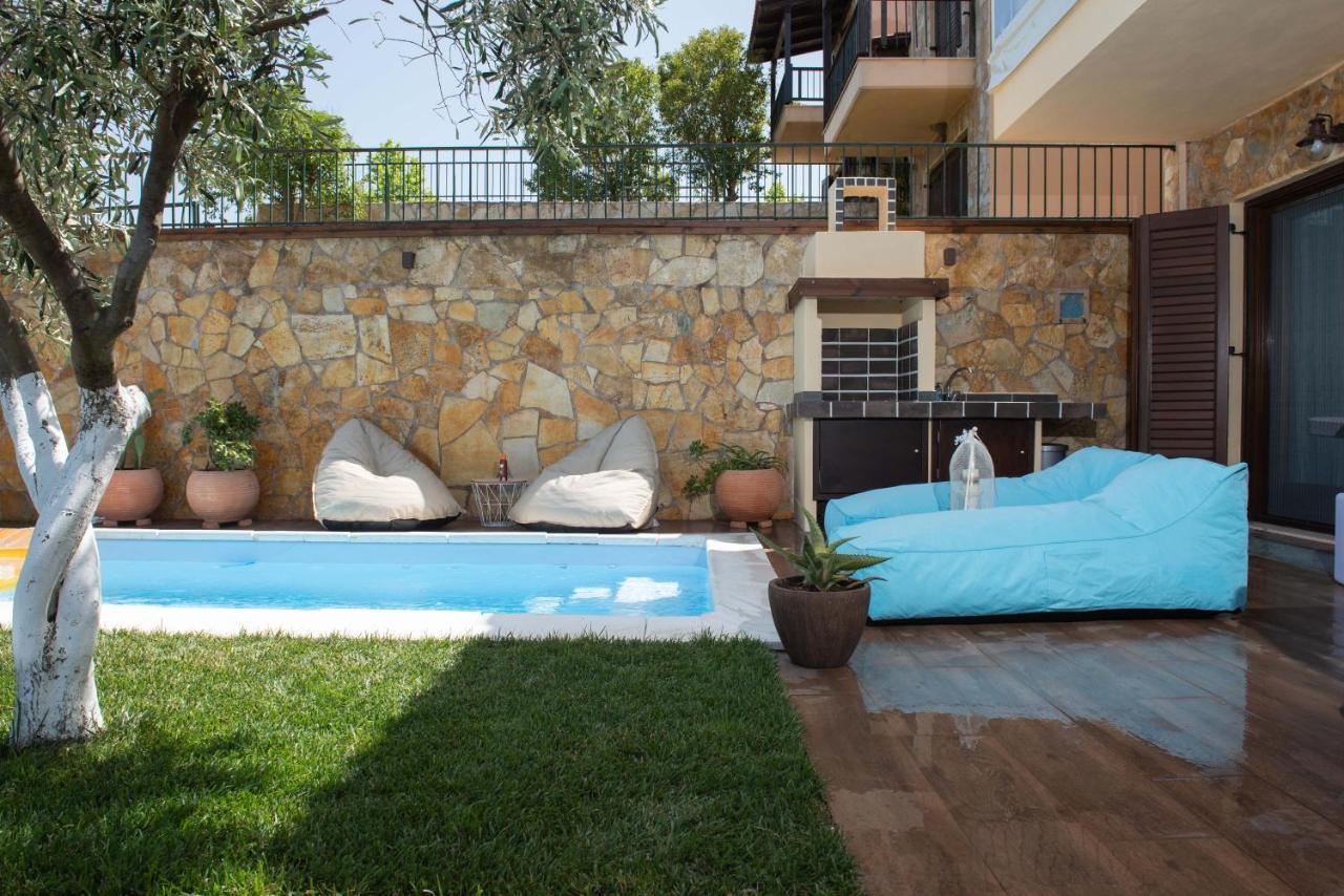 Dandy Villas Nea Roda - Melodic Waves - Private - Pool - Parking - Cellar Екстериор снимка