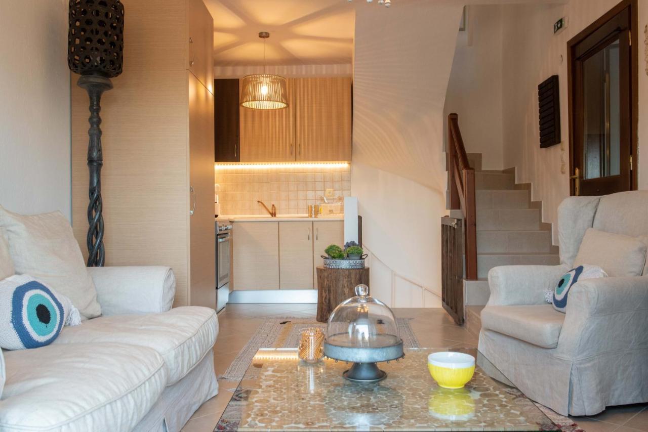 Dandy Villas Nea Roda - Melodic Waves - Private - Pool - Parking - Cellar Екстериор снимка