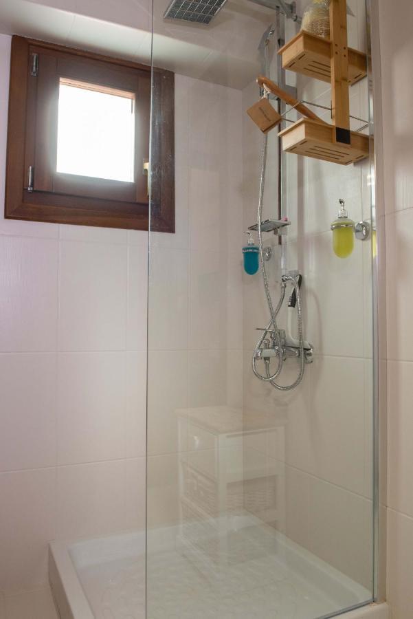 Dandy Villas Nea Roda - Melodic Waves - Private - Pool - Parking - Cellar Екстериор снимка