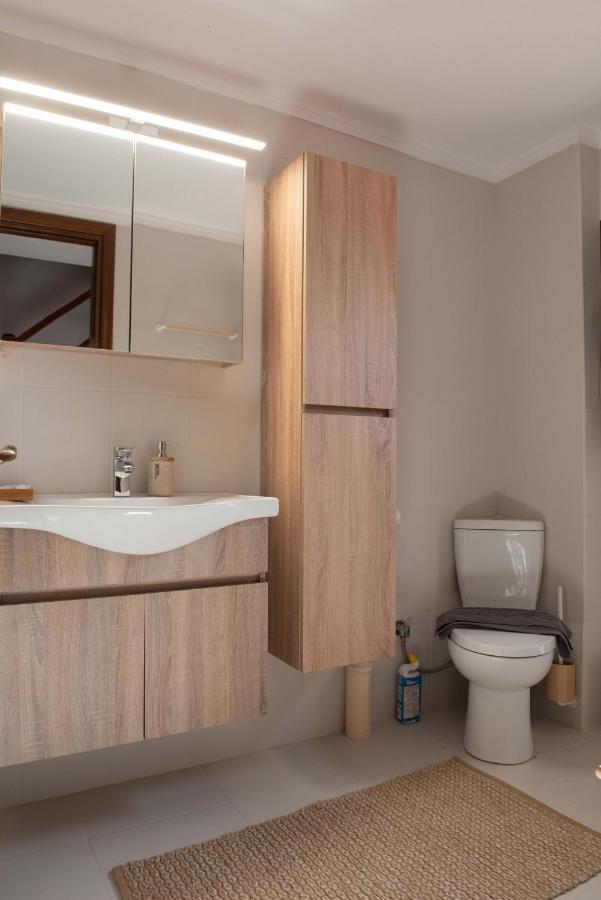 Dandy Villas Nea Roda - Melodic Waves - Private - Pool - Parking - Cellar Екстериор снимка