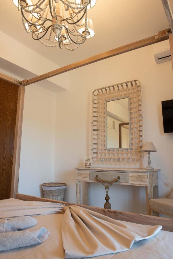 Dandy Villas Nea Roda - Melodic Waves - Private - Pool - Parking - Cellar Екстериор снимка